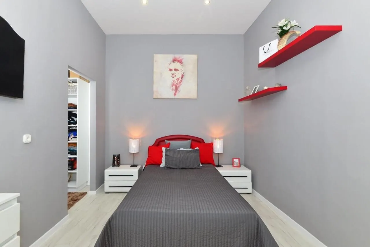 Grey City Comfort 2Br Apartment Near Keleti Budapest